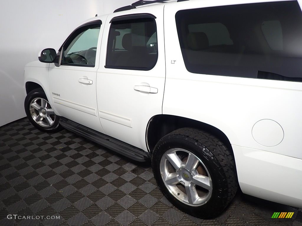 2010 Tahoe LT 4x4 - Summit White / Light Cashmere/Dark Cashmere photo #19