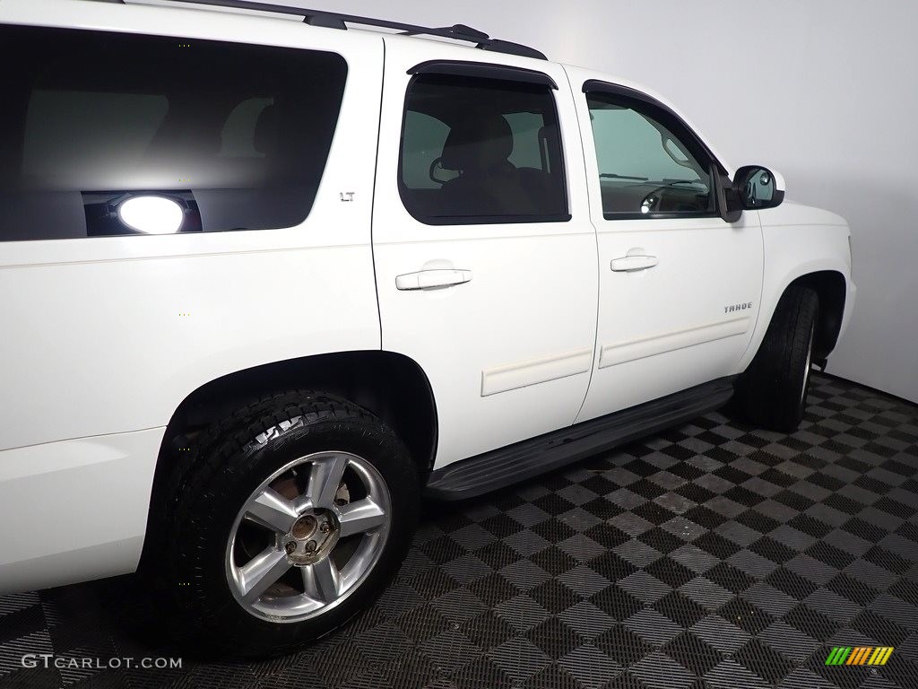2010 Tahoe LT 4x4 - Summit White / Light Cashmere/Dark Cashmere photo #20