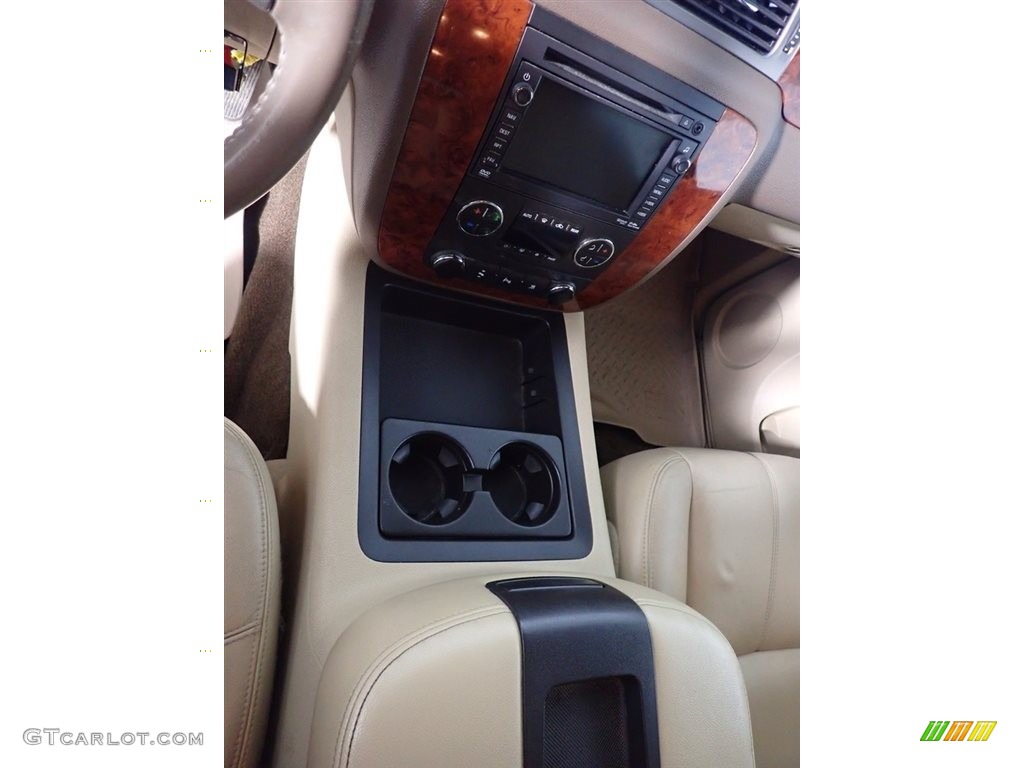 2010 Tahoe LT 4x4 - Summit White / Light Cashmere/Dark Cashmere photo #32