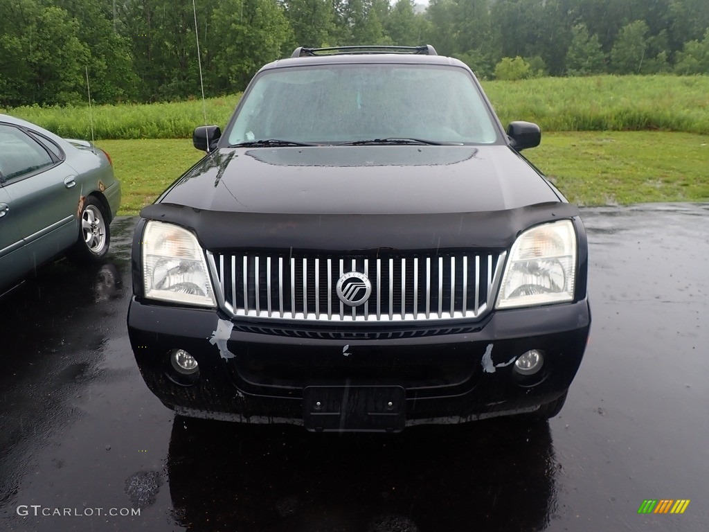 2005 Mountaineer V8 Premier AWD - Black / Midnight Grey photo #4