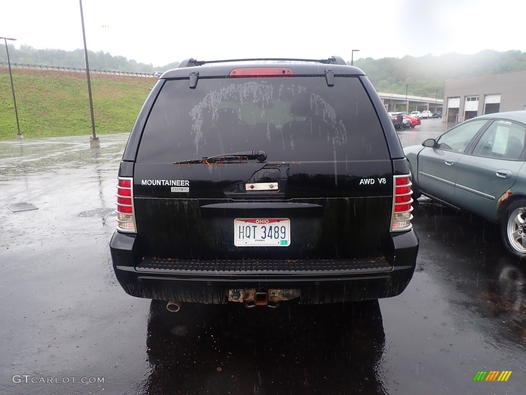 2005 Mountaineer V8 Premier AWD - Black / Midnight Grey photo #10