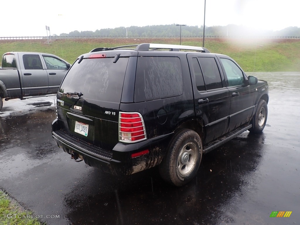 2005 Mountaineer V8 Premier AWD - Black / Midnight Grey photo #11