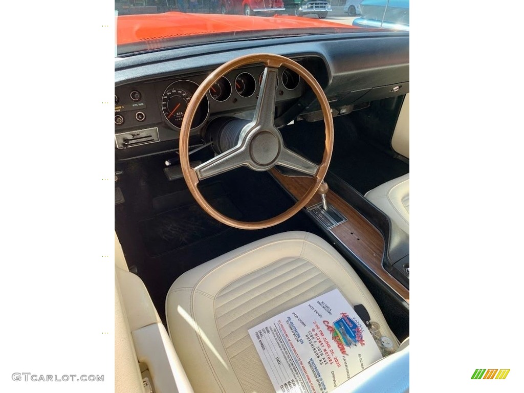 White Interior 1970 Plymouth Cuda Hardtop Photo #144351239