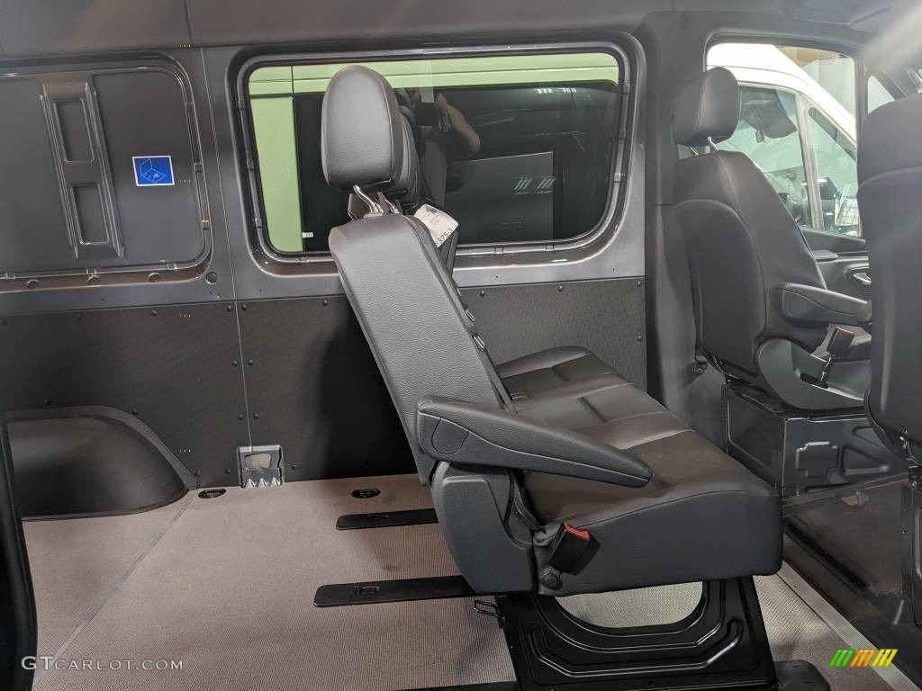 2022 Sprinter 2500 Crew Van 4x4 - Selenite Grey Metallic / Black photo #6