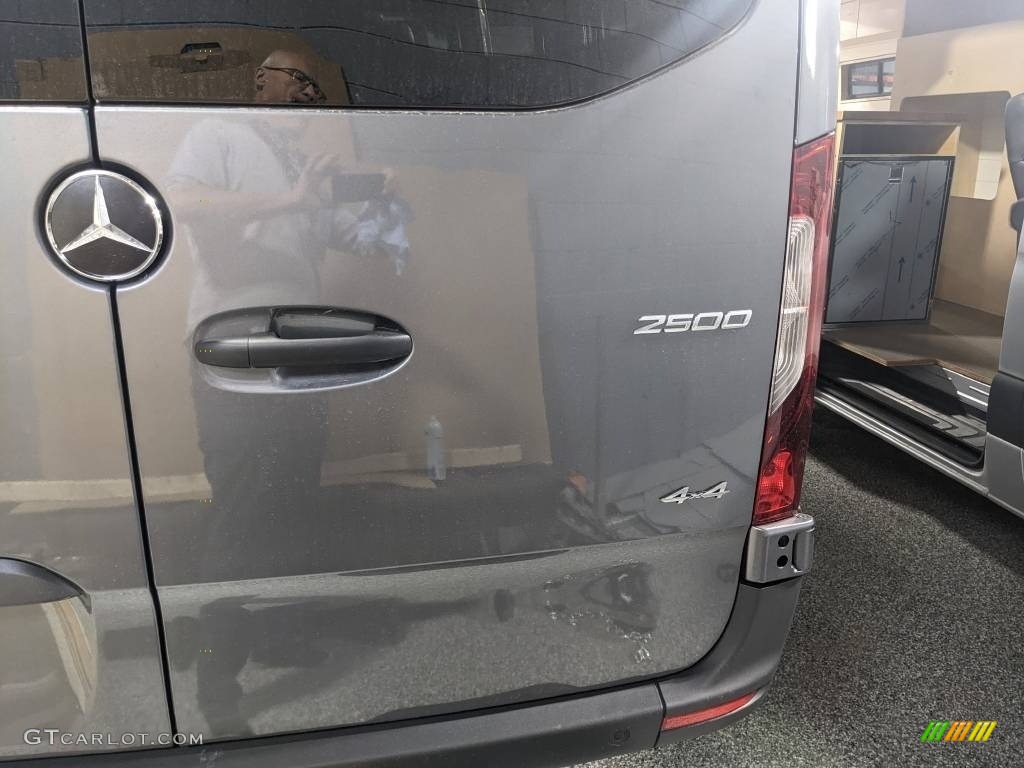 2022 Mercedes-Benz Sprinter 2500 Crew Van 4x4 Marks and Logos Photo #144351707