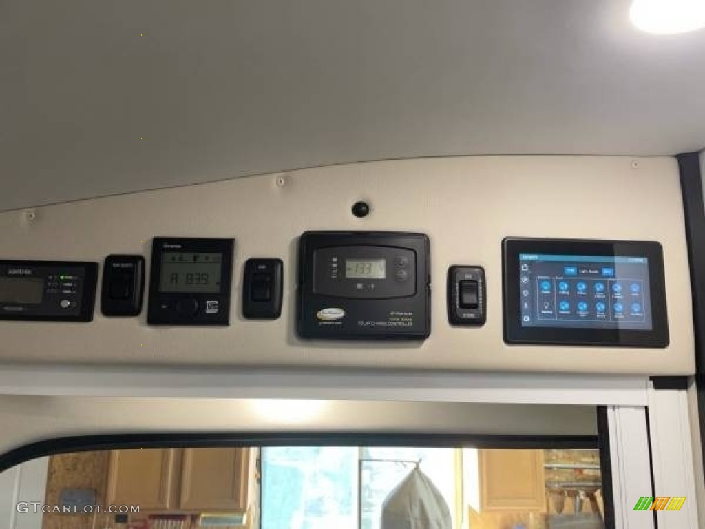 2019 Transit Passenger Wagon XLT 350 Conversion - Ingot Silver / Pewter photo #7