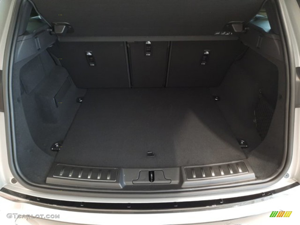 2023 Land Rover Range Rover Evoque S R-Dynamic Trunk Photo #144352364