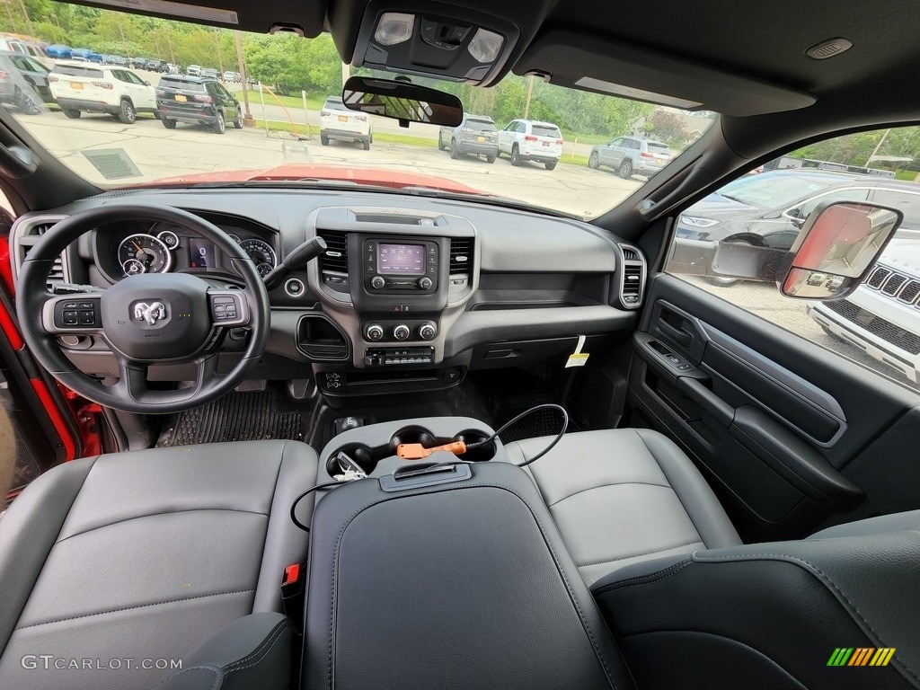 Black/Diesel Gray Interior 2022 Ram 5500 Tradesman Regular Cab 4x4 Dump Truck Photo #144352748