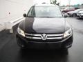 Deep Black Pearl - Tiguan S 4MOTION Photo No. 3