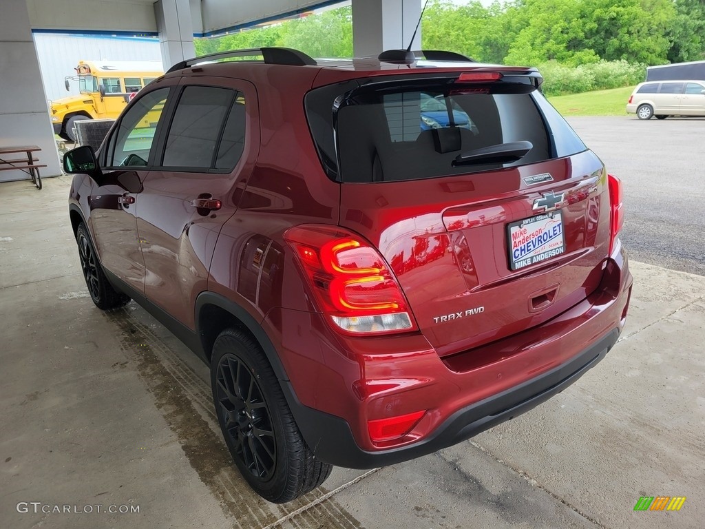 2022 Trax LT AWD - Crimson Metallic / Jet Black photo #7
