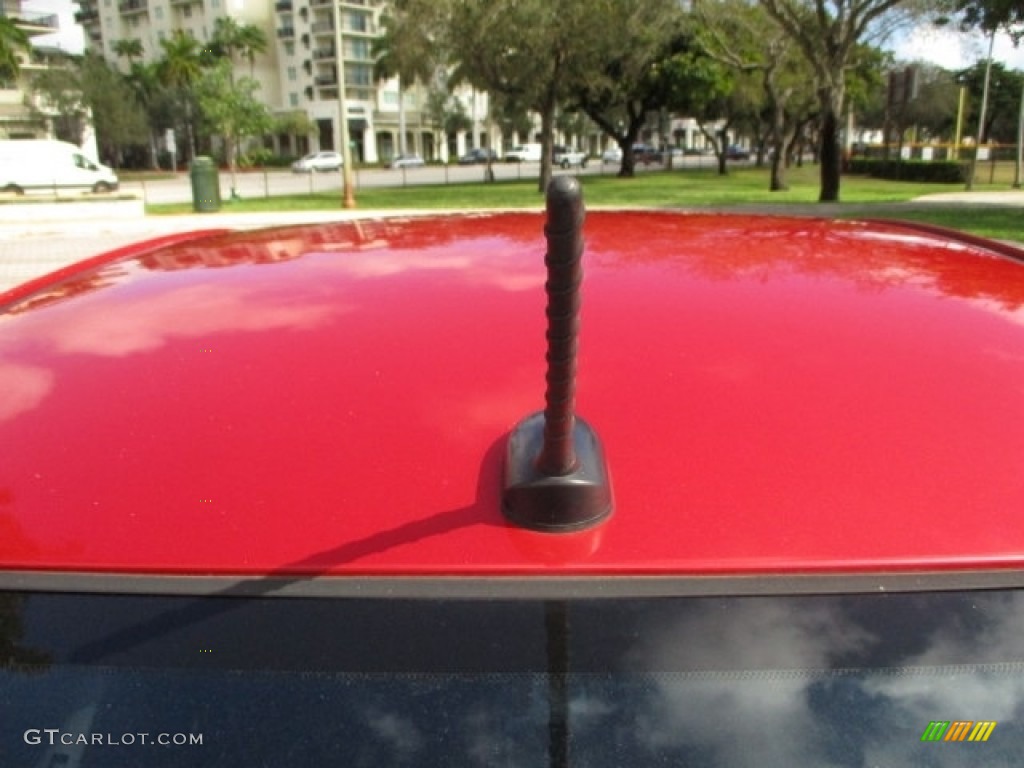 2015 Accent GLS - Boston Red / Gray photo #17