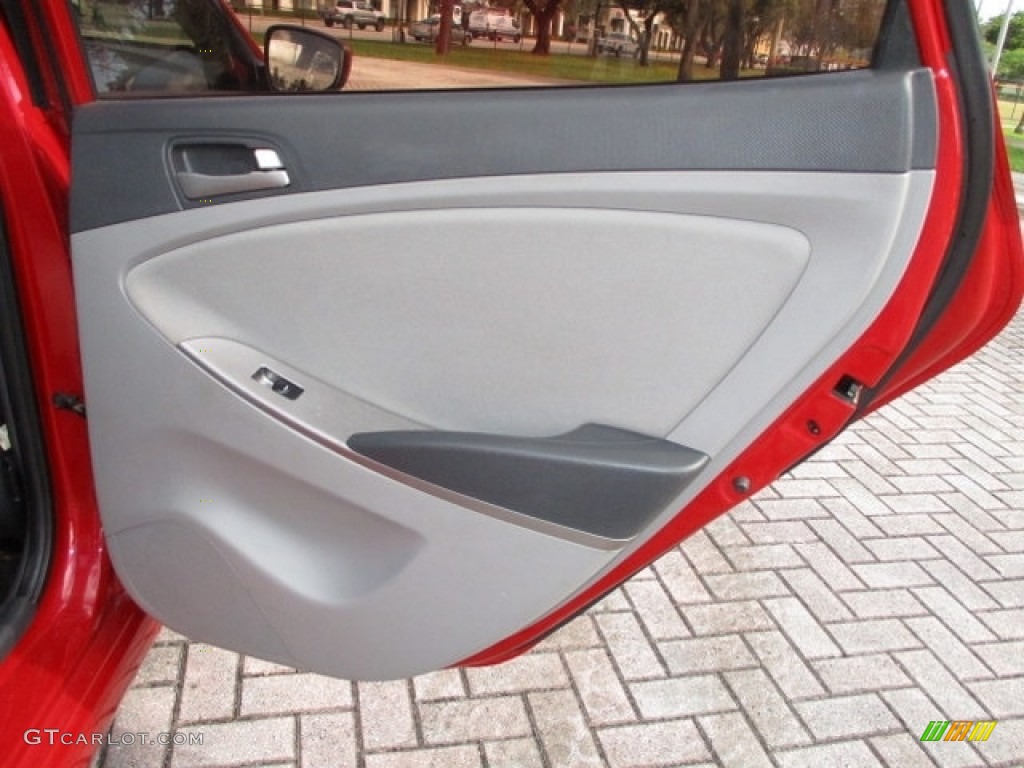 2015 Accent GLS - Boston Red / Gray photo #29
