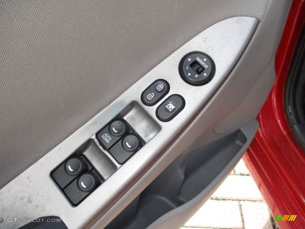 2015 Hyundai Accent GLS Controls Photo #144356748