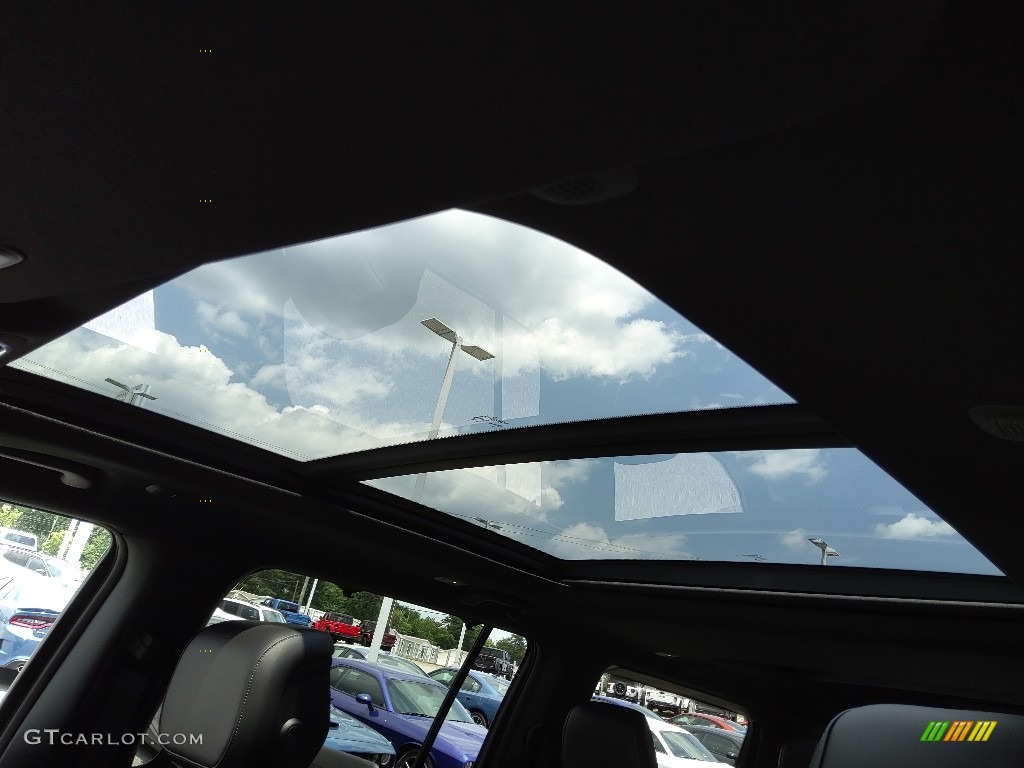 2022 Jeep Wagoneer Series I 4x4 Sunroof Photos