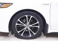 2019 Super White Toyota Camry Hybrid SE  photo #19