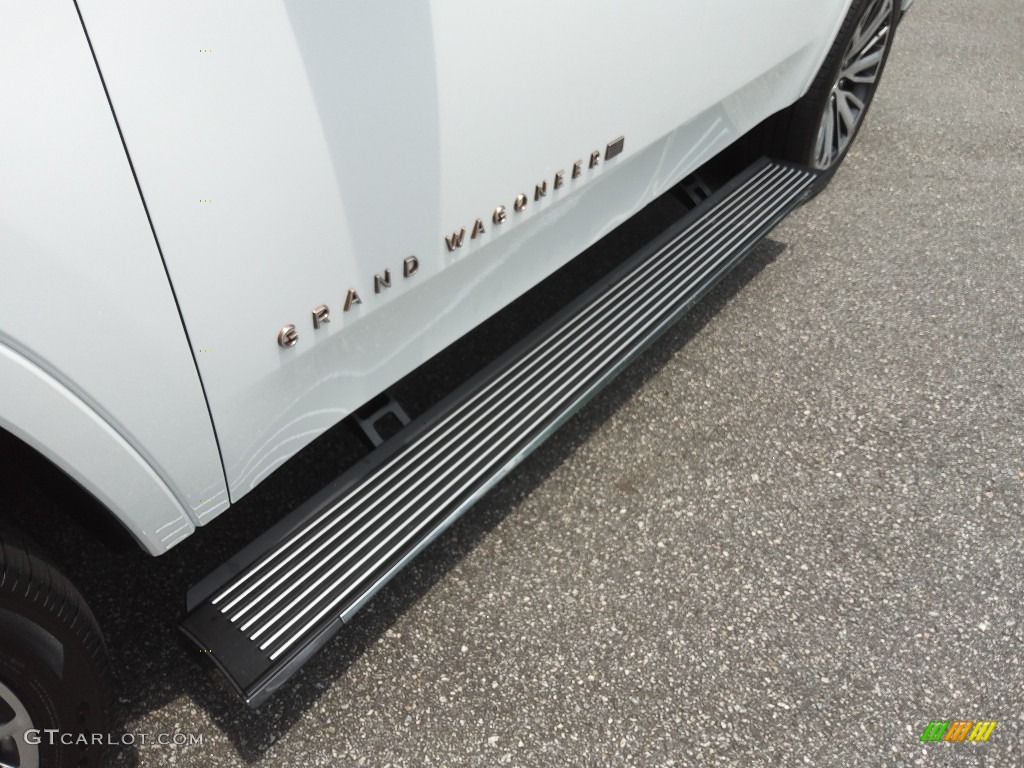 2022 Grand Wagoneer Series III 4x4 - Bright white / Tupelo/Black photo #10