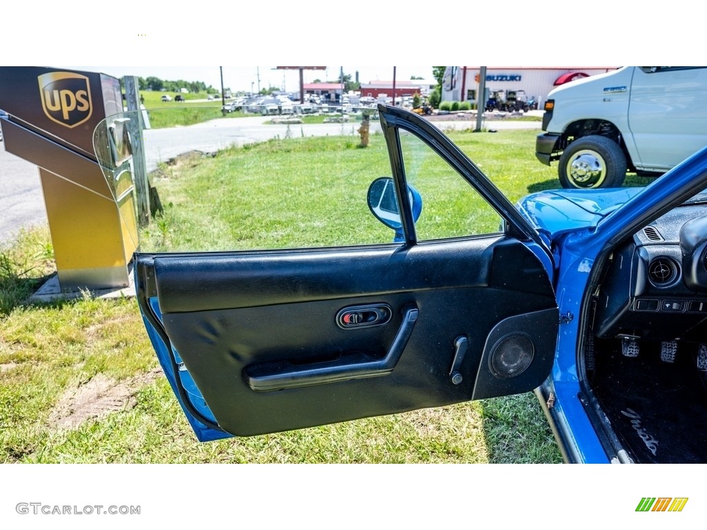 1991 Mazda MX-5 Miata Roadster Gray Door Panel Photo #144358200