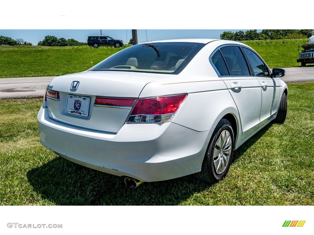 2011 Accord LX Sedan - Taffeta White / Ivory photo #4
