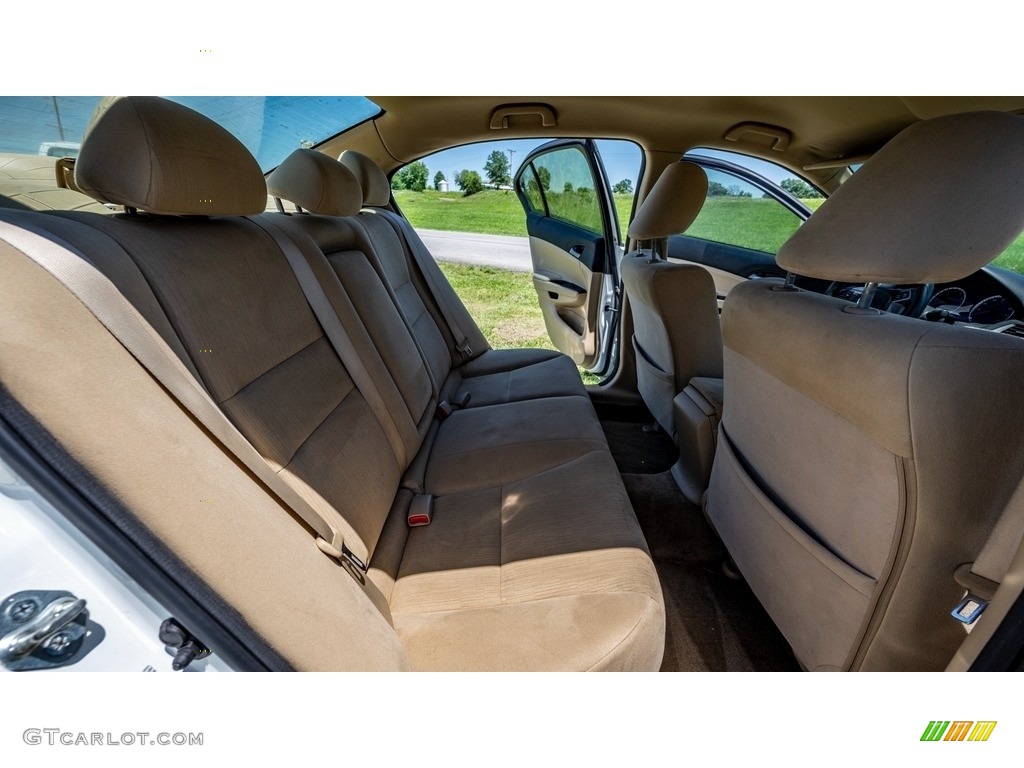 2011 Accord LX Sedan - Taffeta White / Ivory photo #20