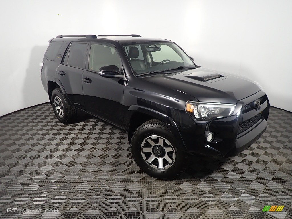 2019 4Runner TRD Off-Road 4x4 - Midnight Black metallic / Black photo #5