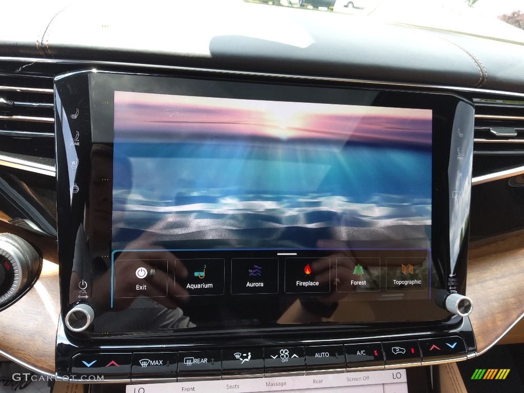 2022 Grand Wagoneer Series III 4x4 - Bright white / Tupelo/Black photo #41