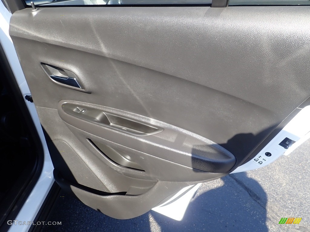 2019 Trax LT AWD - Summit White / Jet Black photo #19