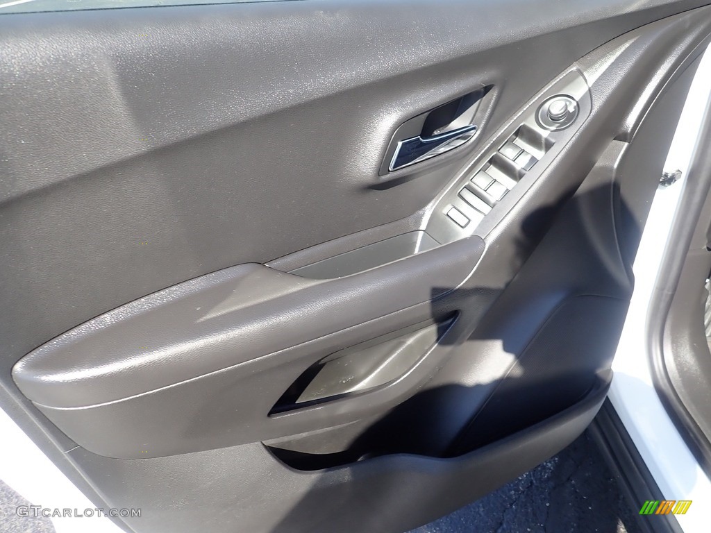 2019 Trax LT AWD - Summit White / Jet Black photo #24