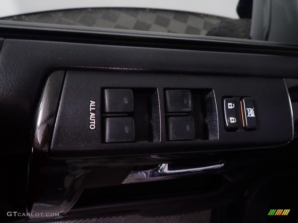 2019 4Runner TRD Off-Road 4x4 - Midnight Black metallic / Black photo #23