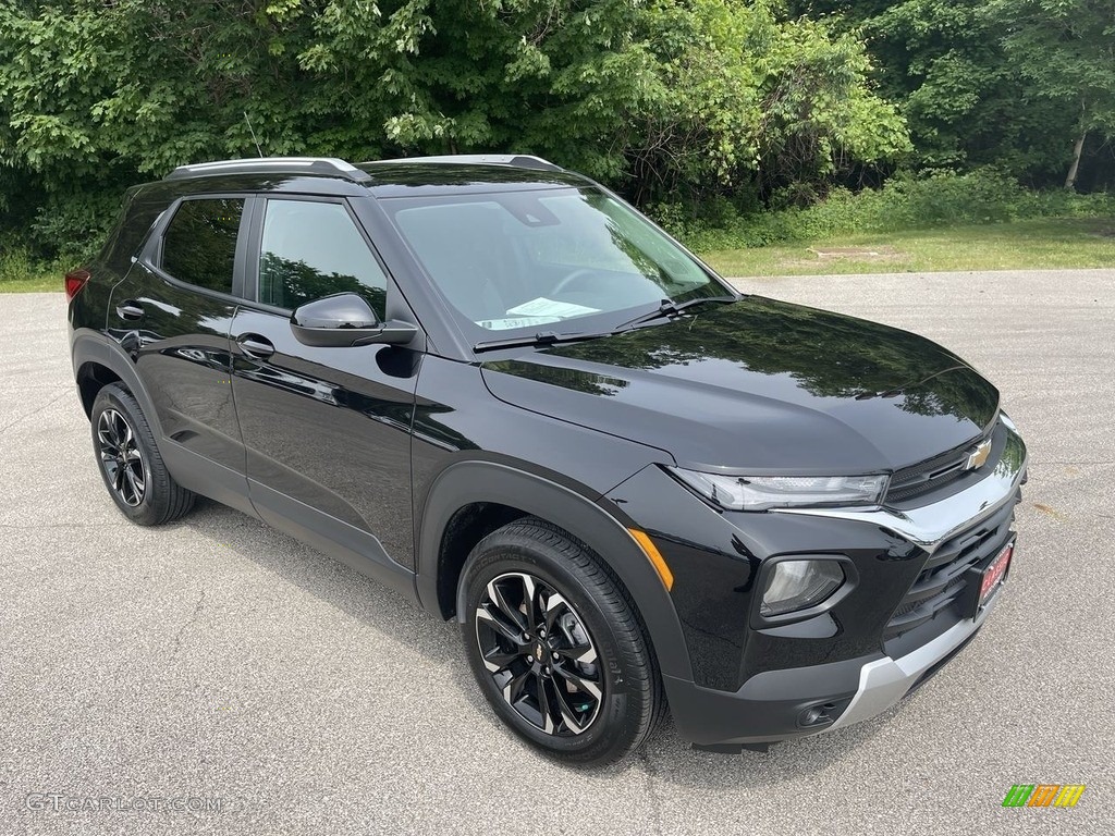 2022 Chevrolet TrailBlazer LT Exterior Photos