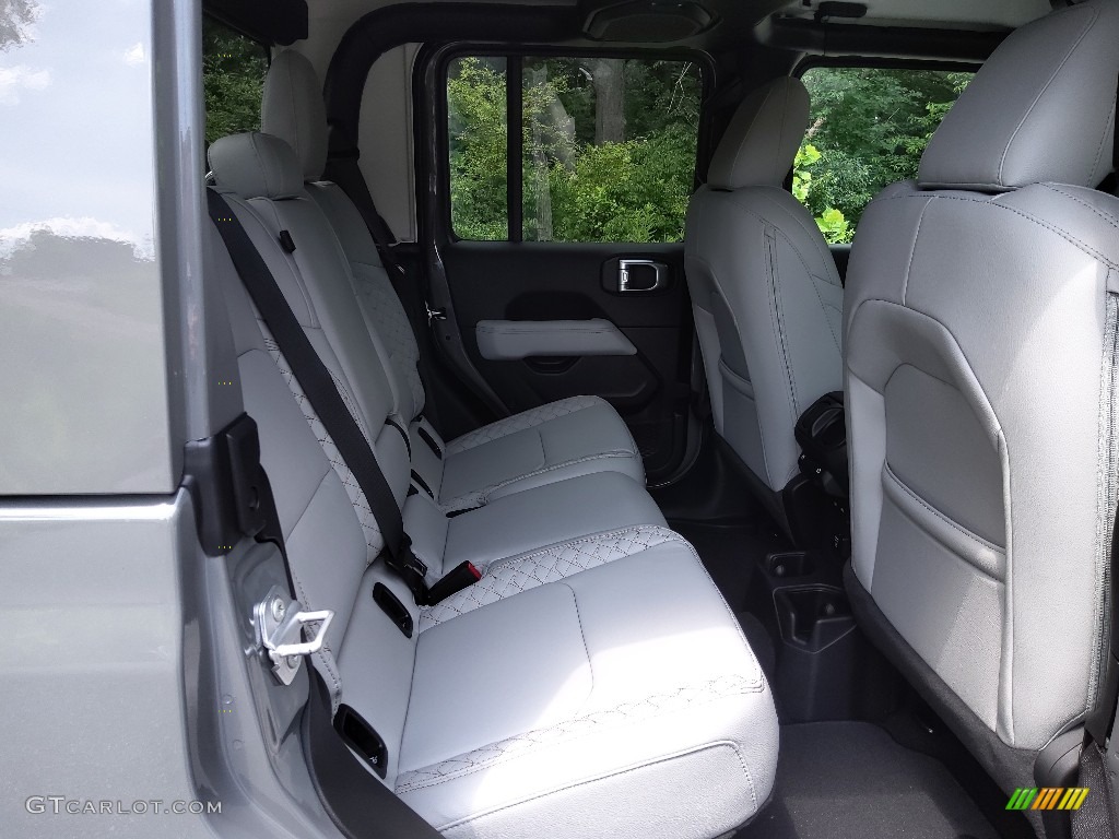Black/Steel Gray Interior 2022 Jeep Gladiator High Altitude 4x4 Photo #144359658