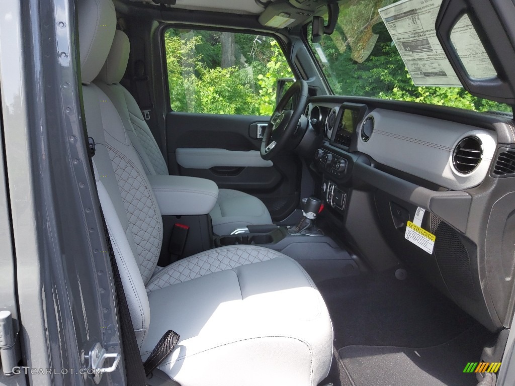 2022 Jeep Gladiator High Altitude 4x4 Front Seat Photo #144359694