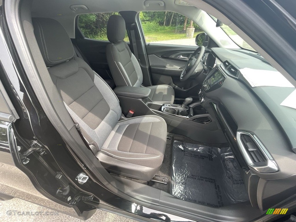 2022 Chevrolet TrailBlazer LT Front Seat Photos