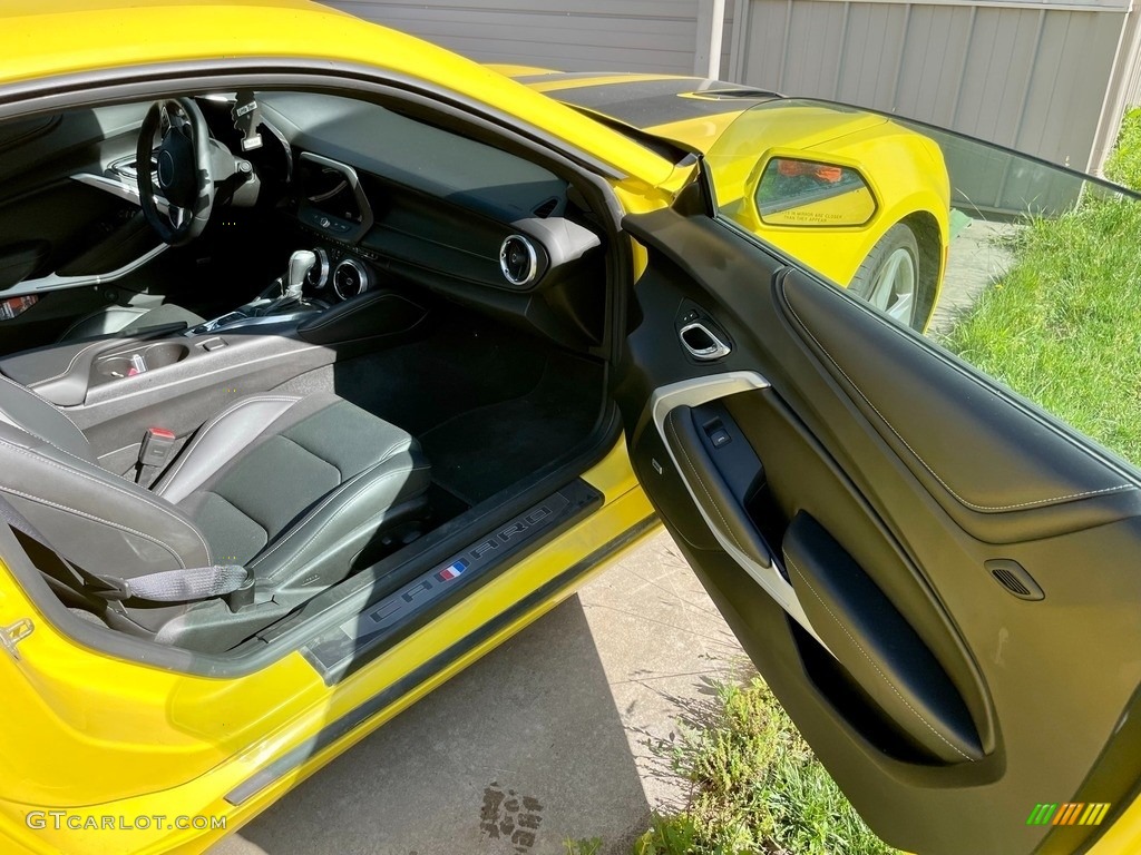 2017 Camaro SS Coupe - Bright Yellow / Jet Black photo #12