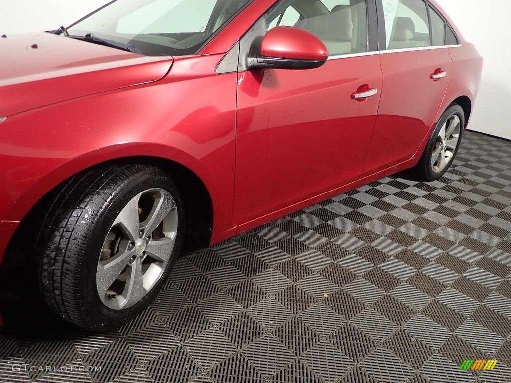 2011 Cruze LTZ - Crystal Red Metallic Tintcoat / Cocoa/Light Neutral Leather photo #8