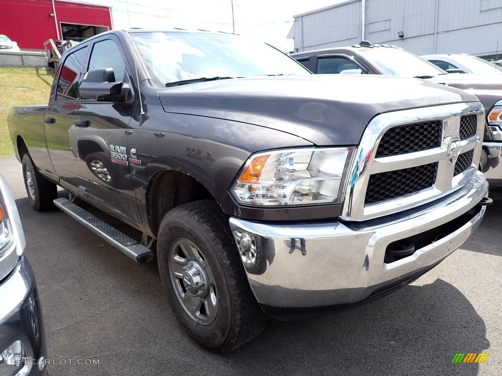 2018 3500 Tradesman Crew Cab 4x4 - Granite Crystal Metallic / Black/Diesel Gray photo #4