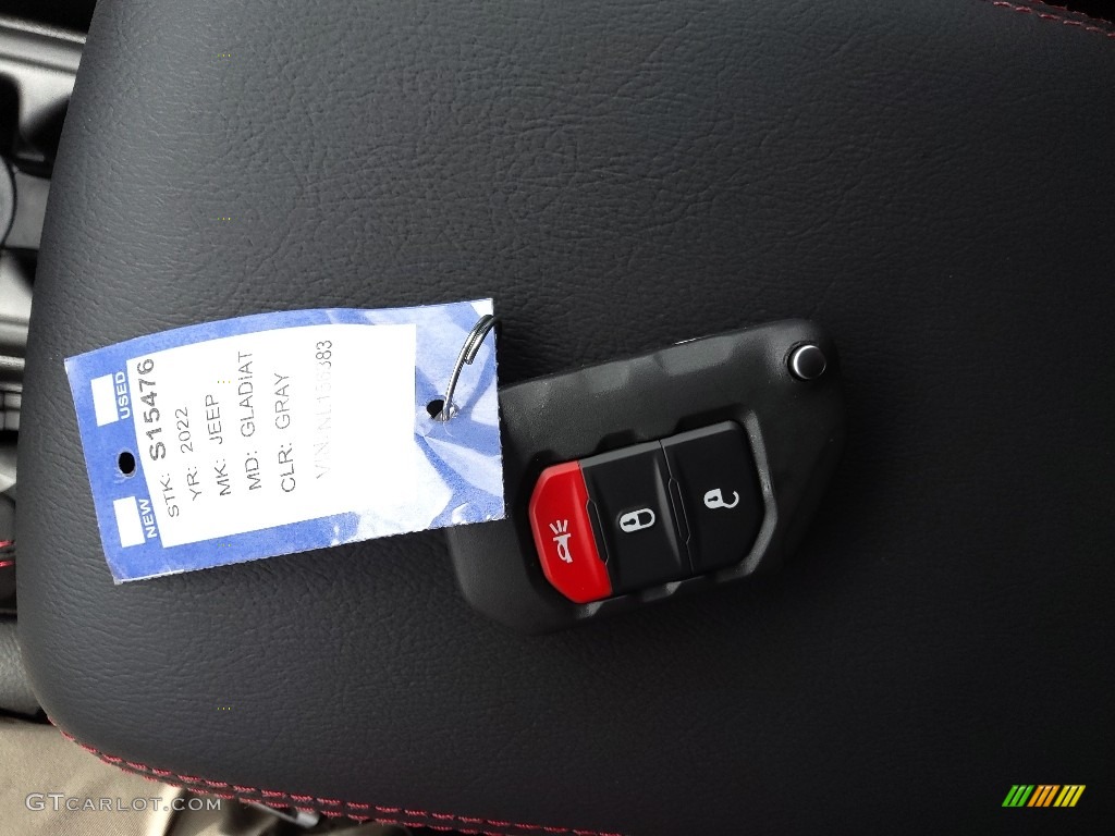 2022 Jeep Gladiator Rubicon 4x4 Keys Photos
