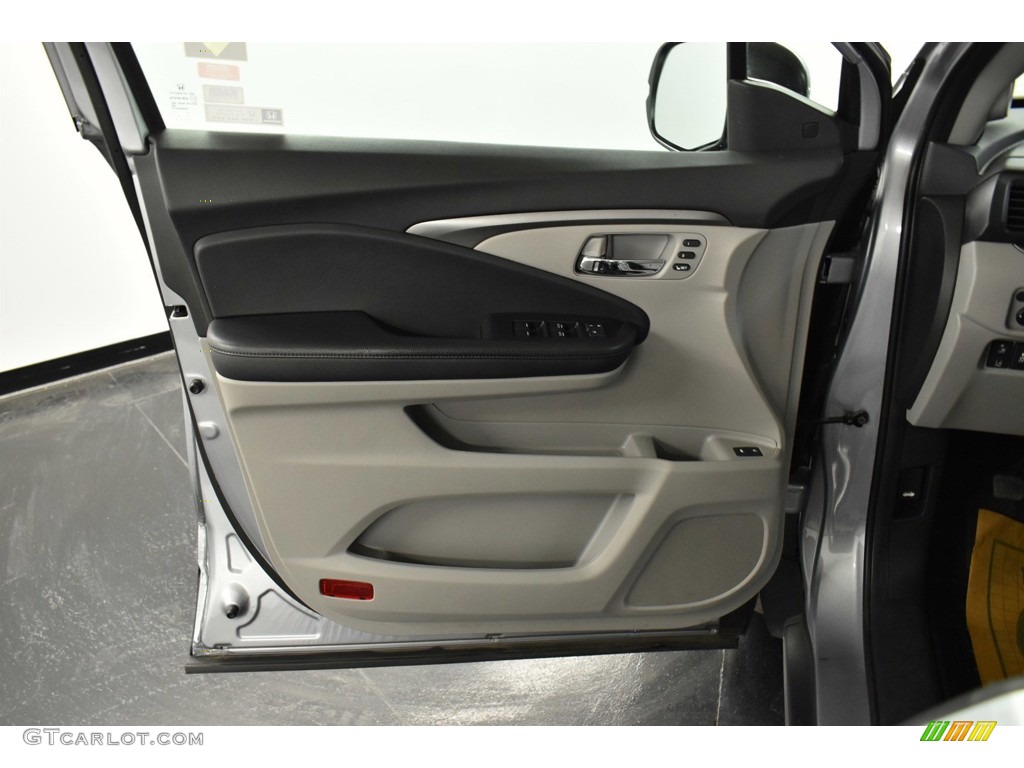 2019 Pilot EX-L - Lunar Silver Metallic / Gray photo #13