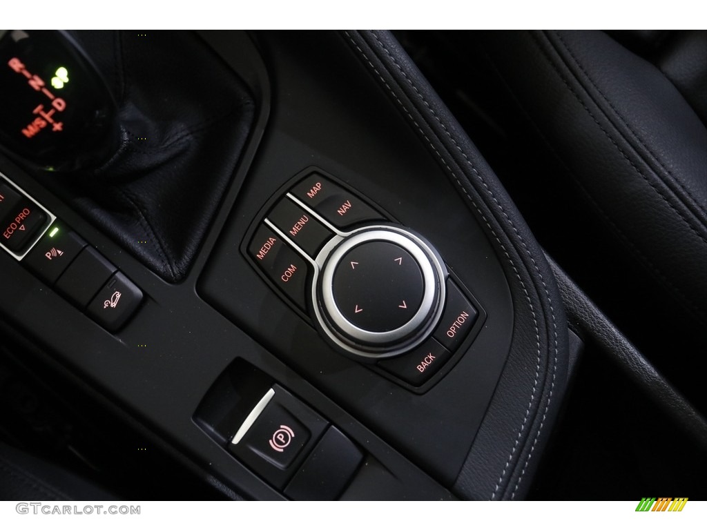 2020 X2 xDrive28i - Jet Black / Black photo #15