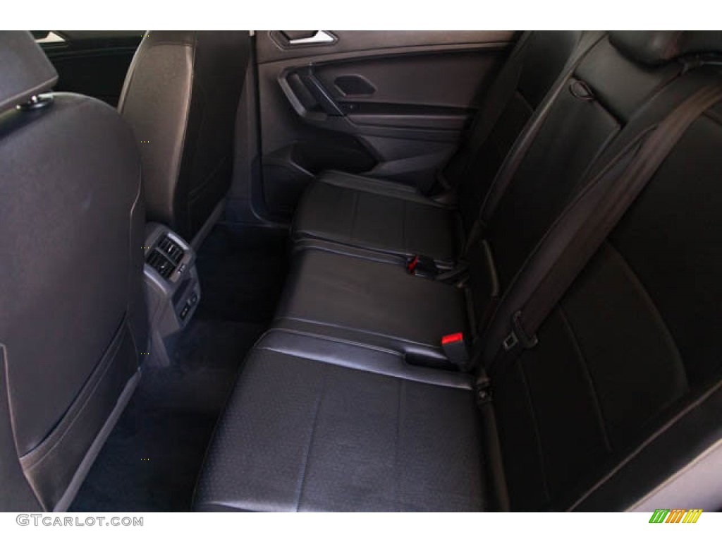 2019 Tiguan SE - Blue Silk Metallic / Titan Black photo #4