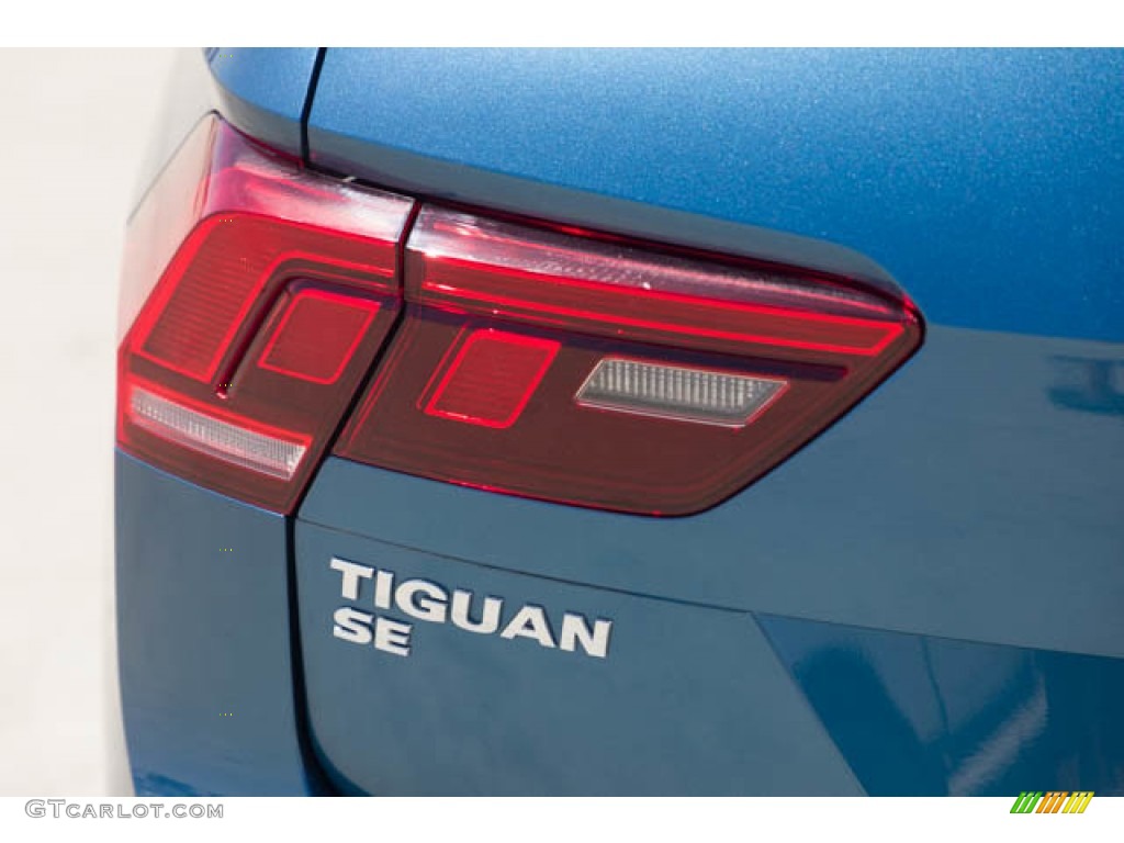 2019 Volkswagen Tiguan SE Marks and Logos Photo #144369609