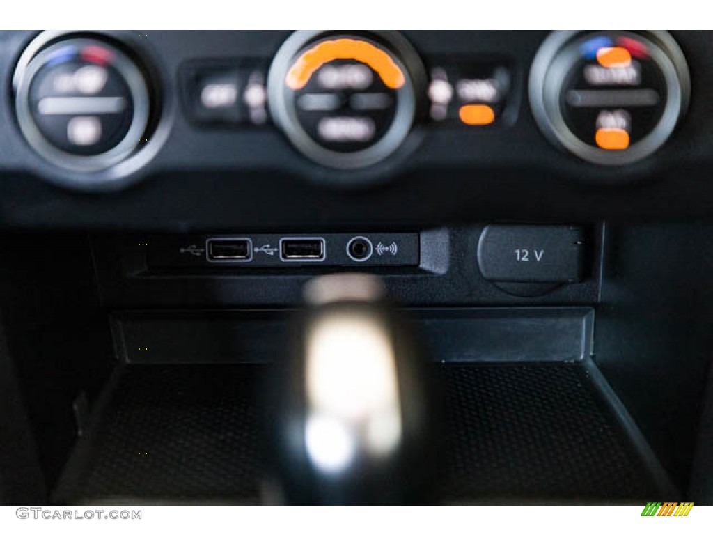 2019 Tiguan SE - Blue Silk Metallic / Titan Black photo #28