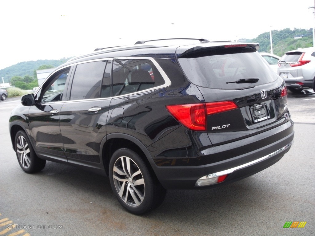 Crystal Black Pearl 2018 Honda Pilot Touring AWD Exterior Photo #144371413