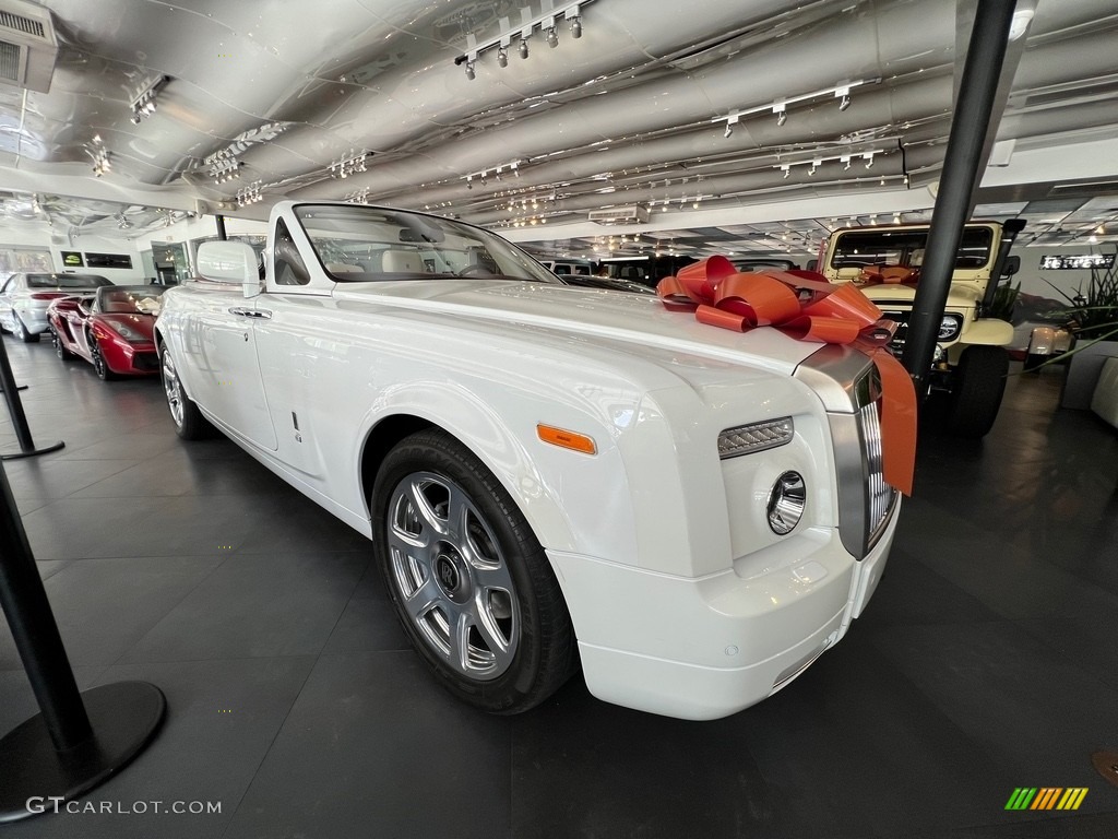 Arctic White Rolls-Royce Phantom