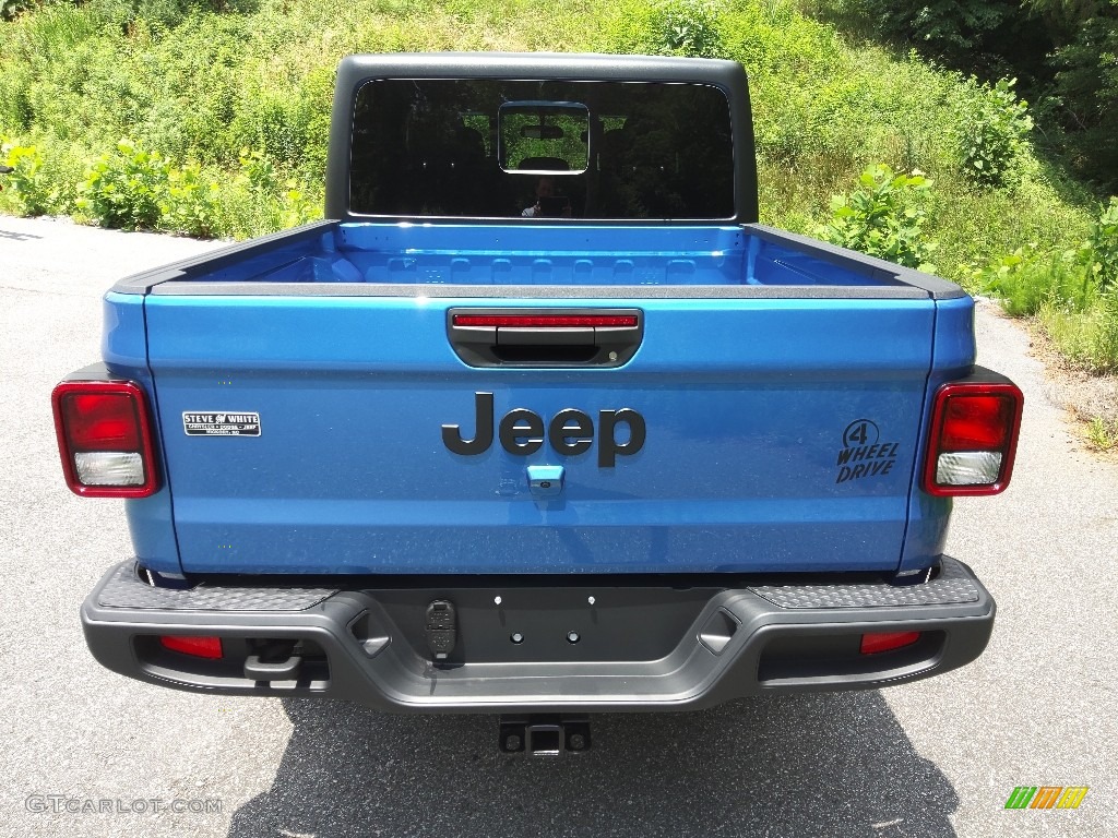 2022 Gladiator Willys 4x4 - Hydro Blue Pearl / Black photo #7