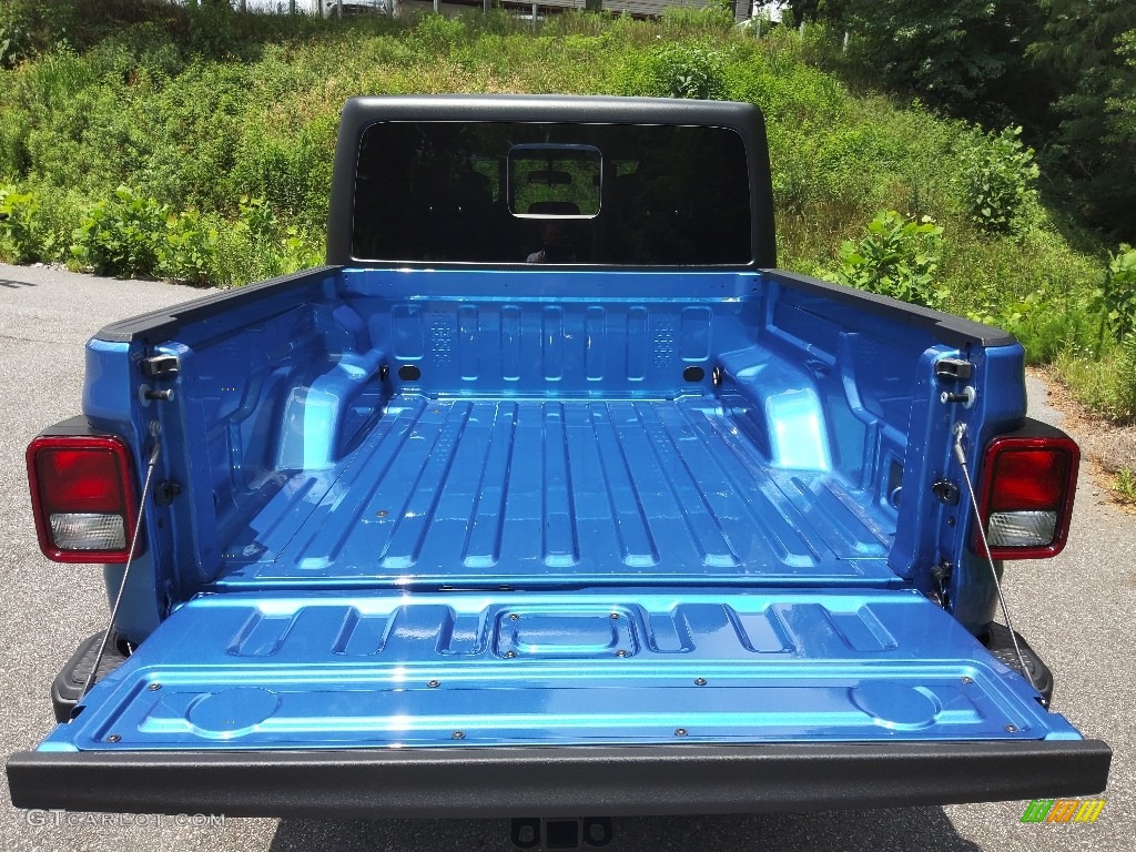 2022 Gladiator Willys 4x4 - Hydro Blue Pearl / Black photo #8