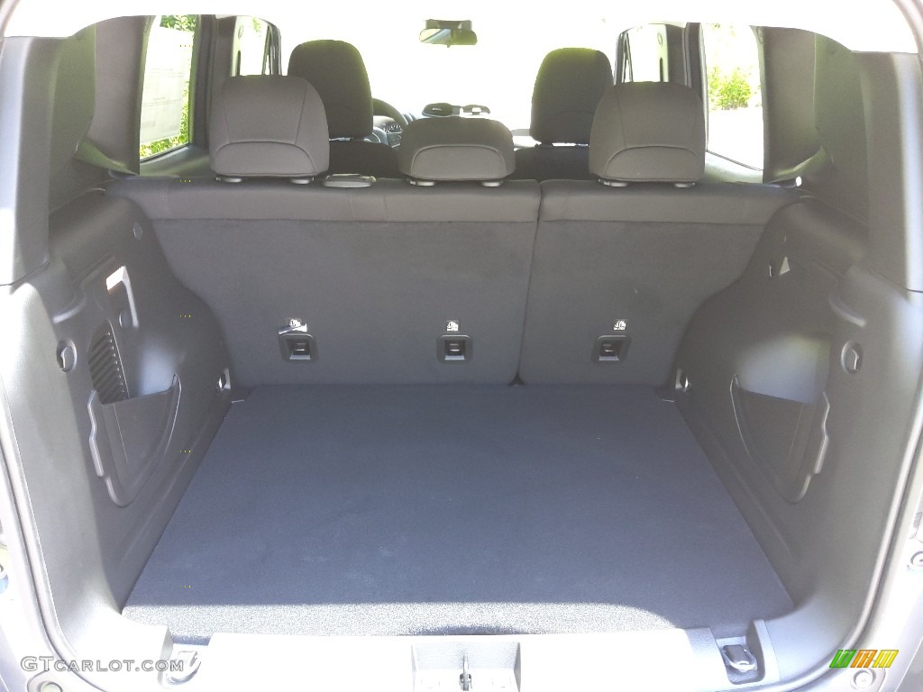 2022 Renegade Latitude 4x4 - Graphite Gray / Black photo #14