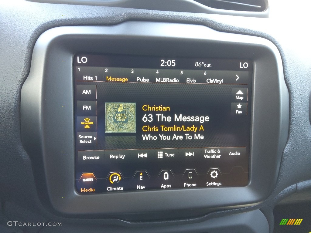 2022 Renegade Latitude 4x4 - Graphite Gray / Black photo #21