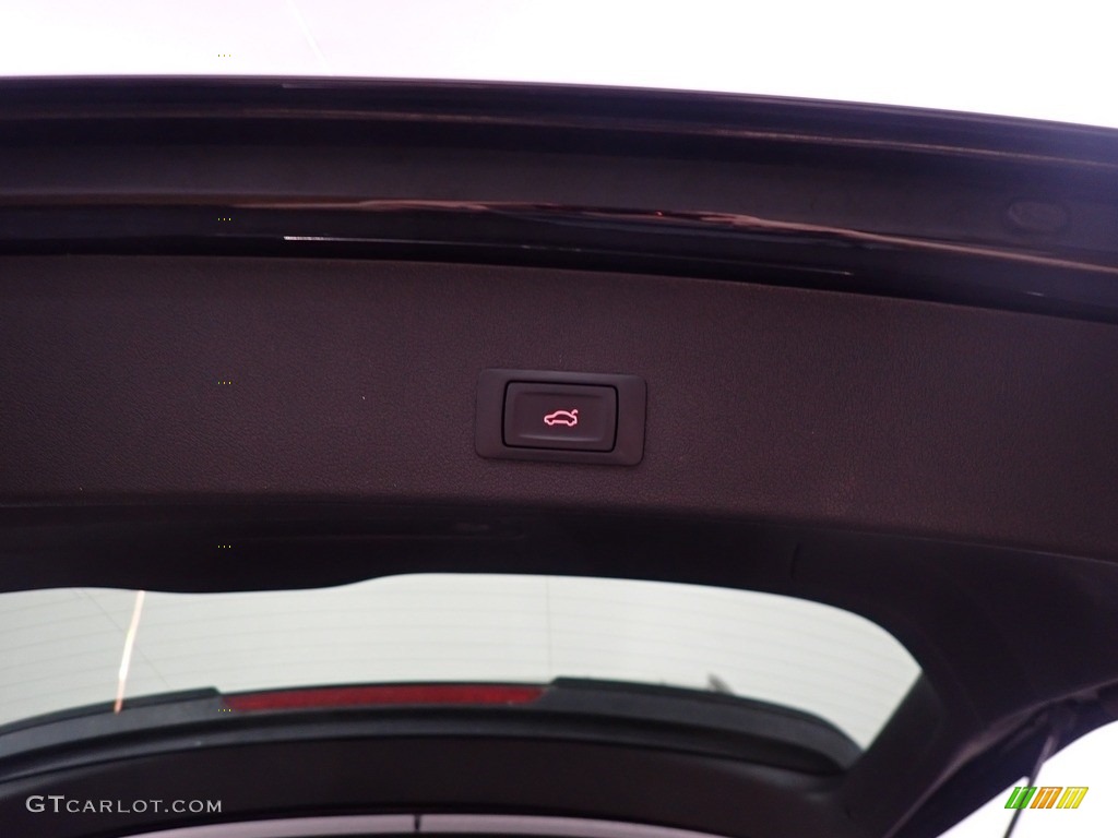 2015 SQ5 Prestige 3.0 TFSI quattro - Brilliant Black / Black/Magma Red photo #18