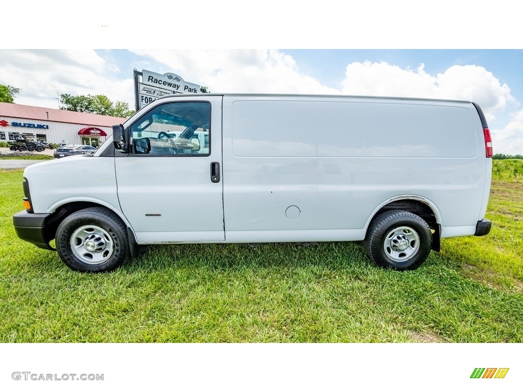 Summit White 2016 Chevrolet Express 3500 Cargo WT Exterior Photo #144380084