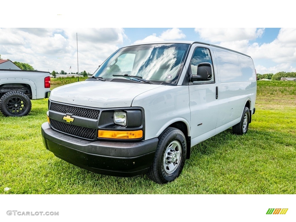 2016 Chevrolet Express 3500 Cargo WT Exterior Photos